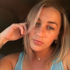 Meet your Posher, Giana